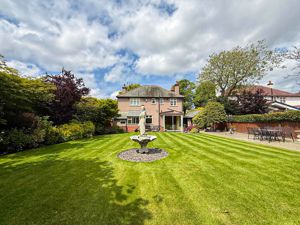 Photo 5- click for photo gallery